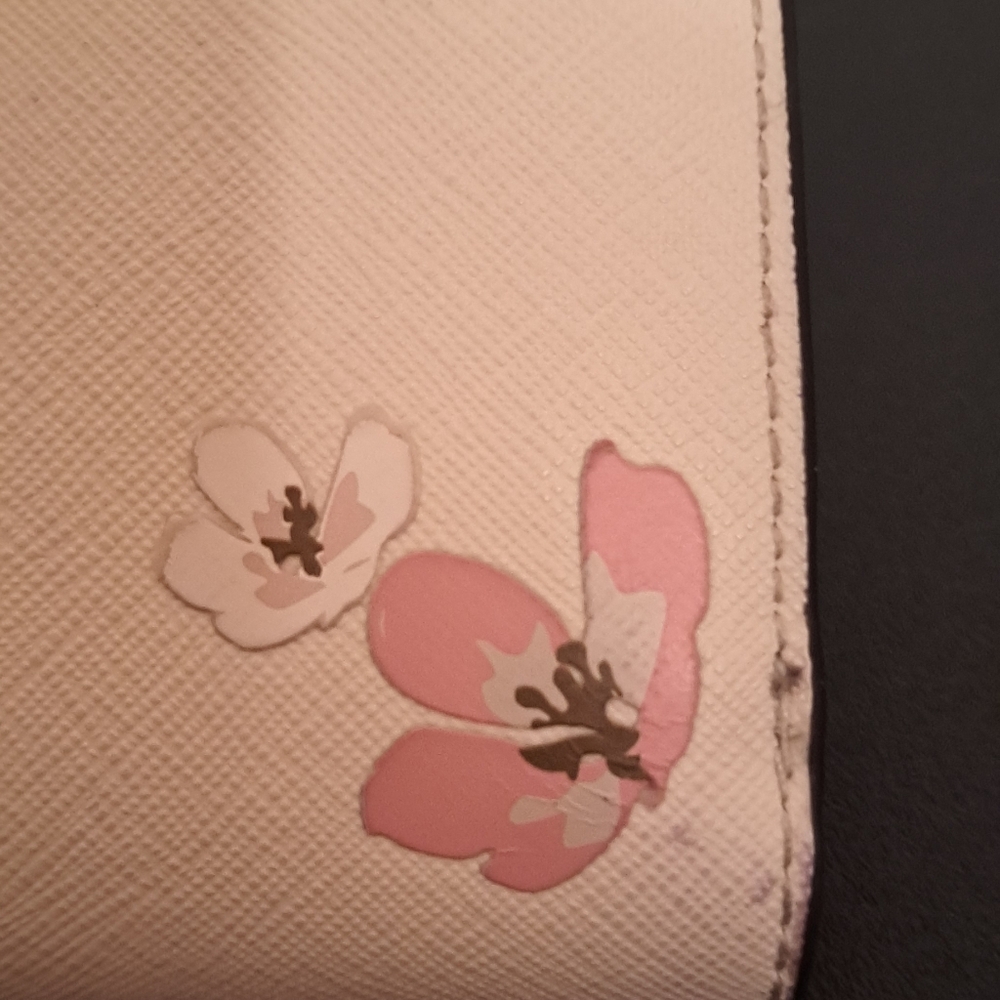 Michael Kors Cream and Pink Floral Wallet good preloved conditions - Picture 2 of 8